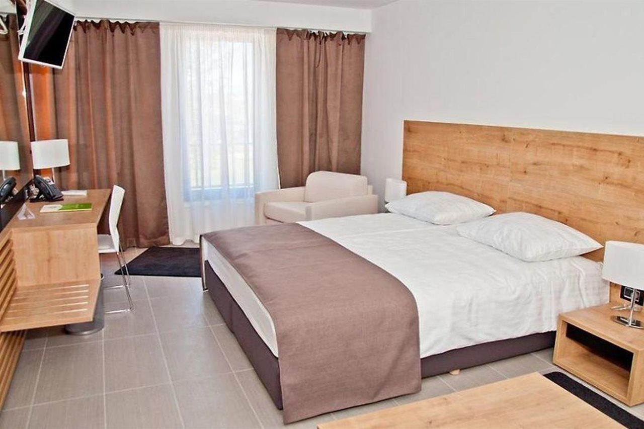 Hotel Residence Ac San Marino Lopar Buitenkant foto